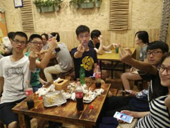 弓长岭烧烤加盟,学烧烤技术,开烧烤店多少钱疯狂烤翅加盟